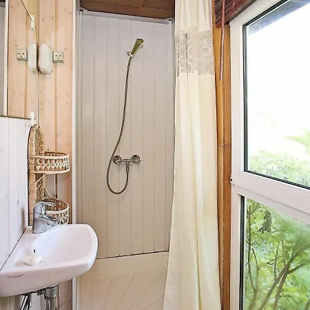度假居 Four-bedroom Holiday In *